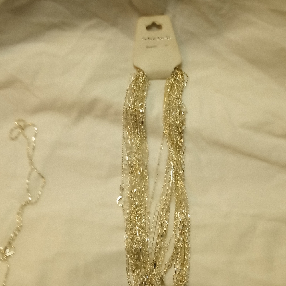 Necklaces - Picture 4 of 4